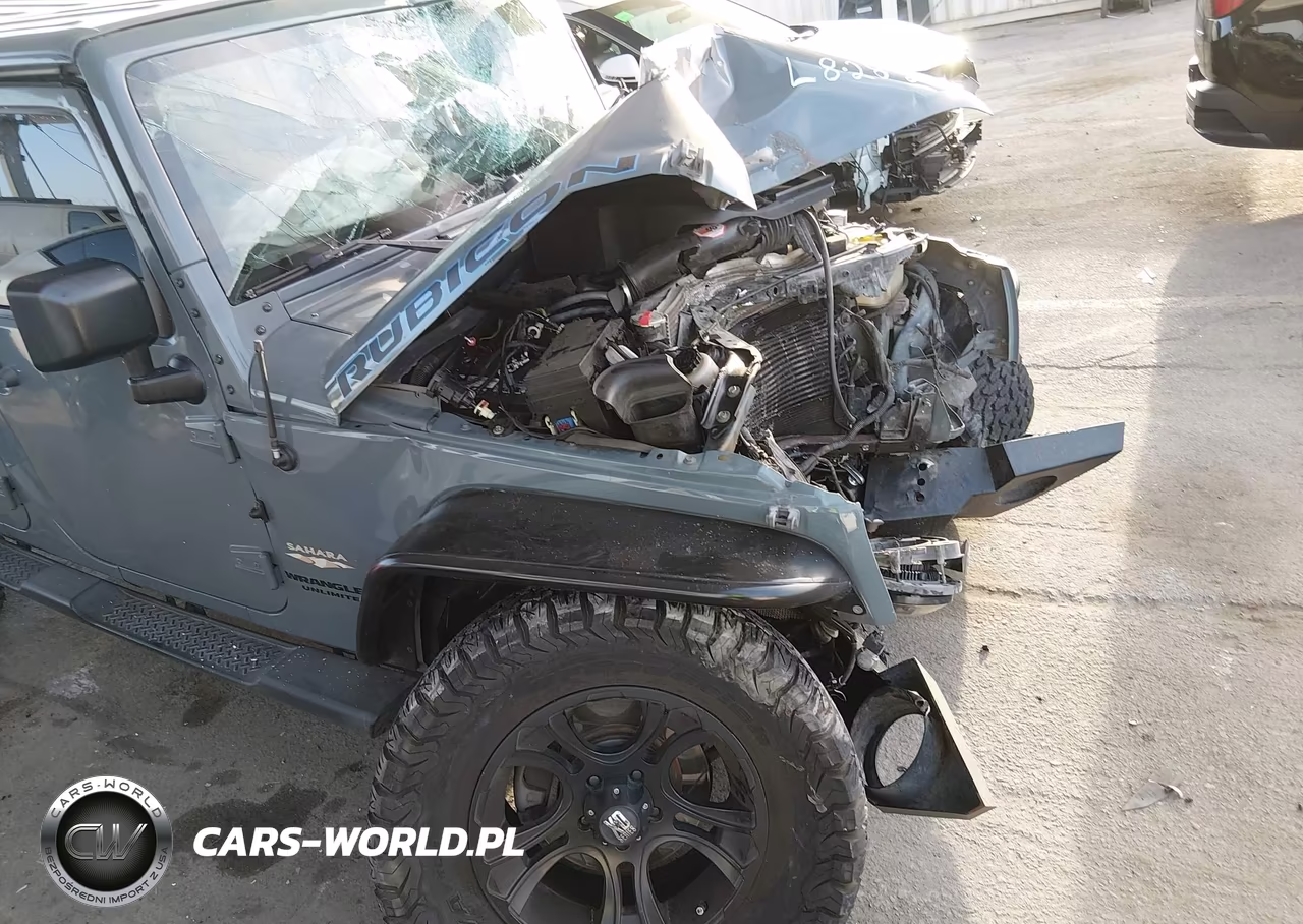 2015 Jeep Wrangler Unlimited Sahara VIN:1C4HJWEG0FL734752 - 17