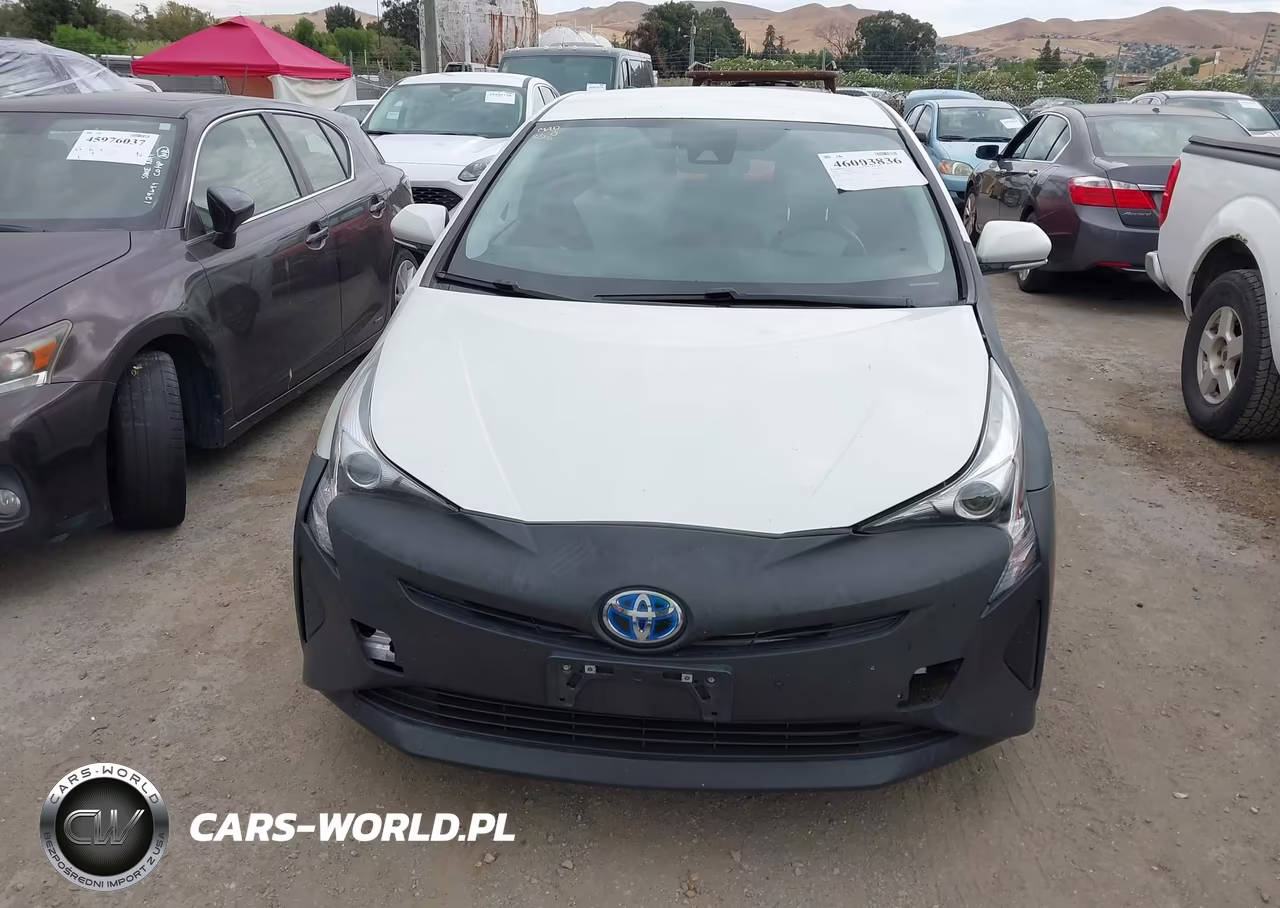 2017 Toyota Prius Three VIN:JTDKARFU8H3037943 - 12