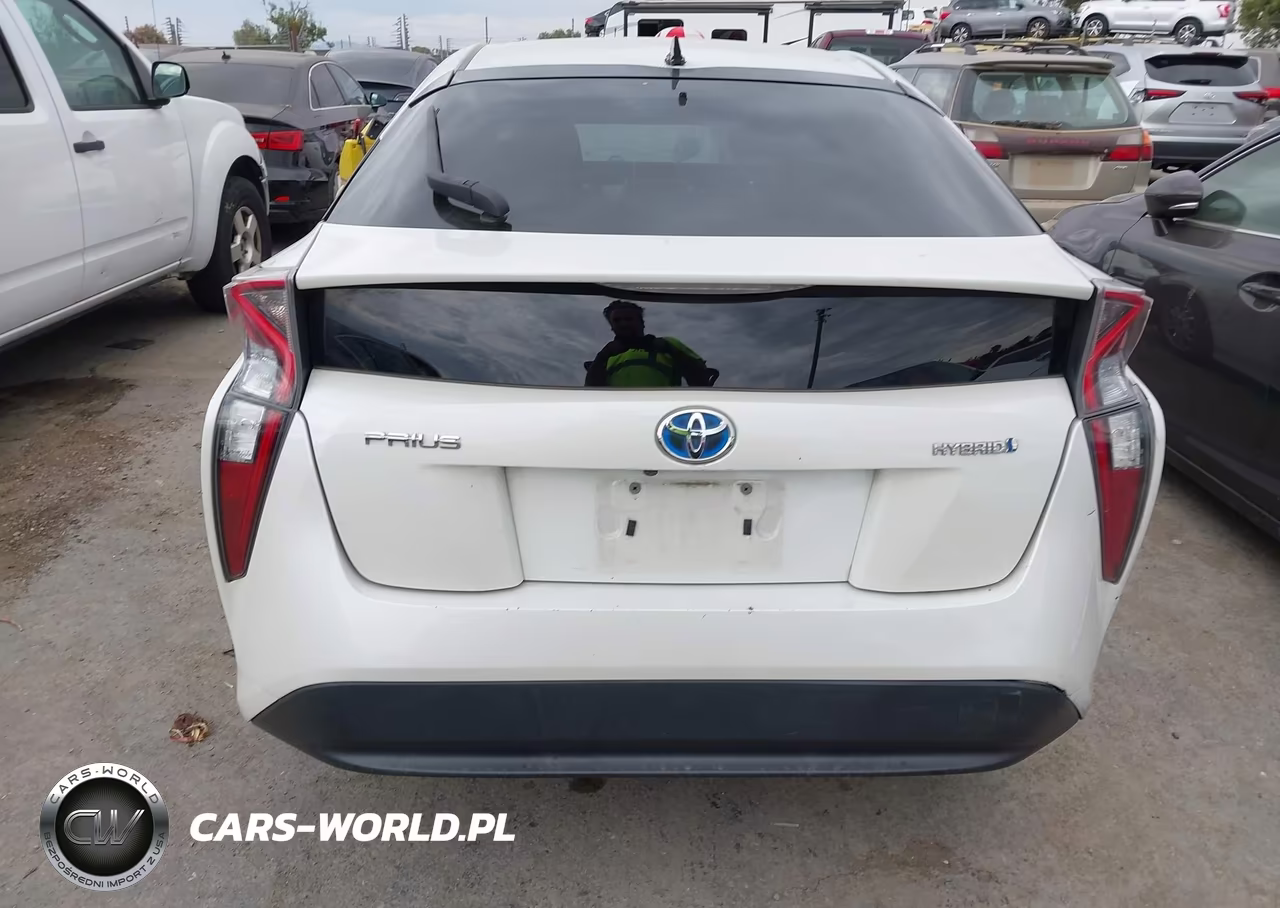 2017 Toyota Prius Three VIN:JTDKARFU8H3037943 - 16