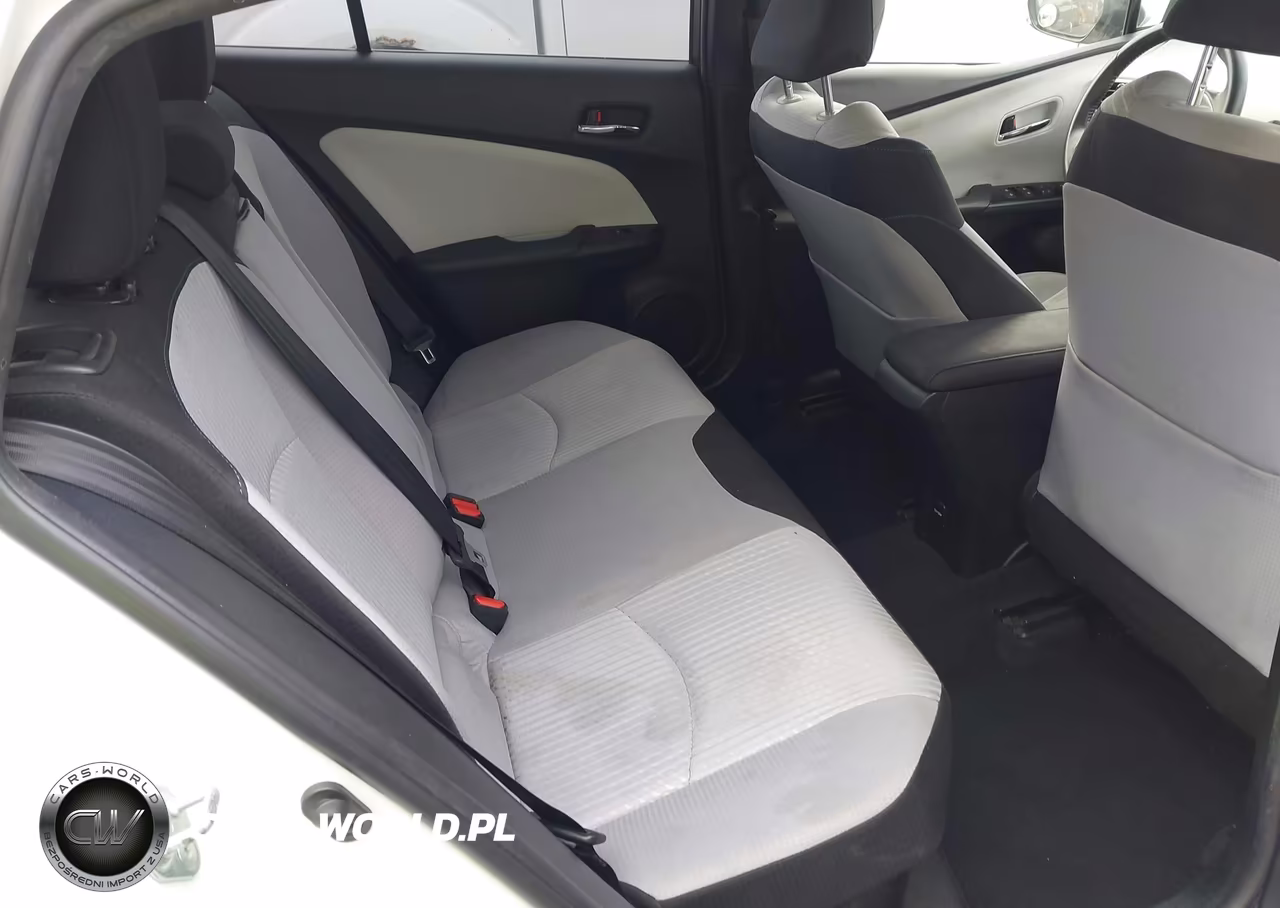 2017 Toyota Prius Three VIN:JTDKARFU8H3037943 - 8