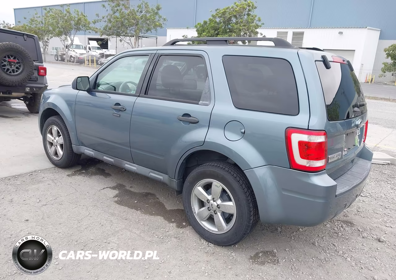 2012 Ford Escape Xlt VIN:1FMCU0DG0CKB32060 - 3