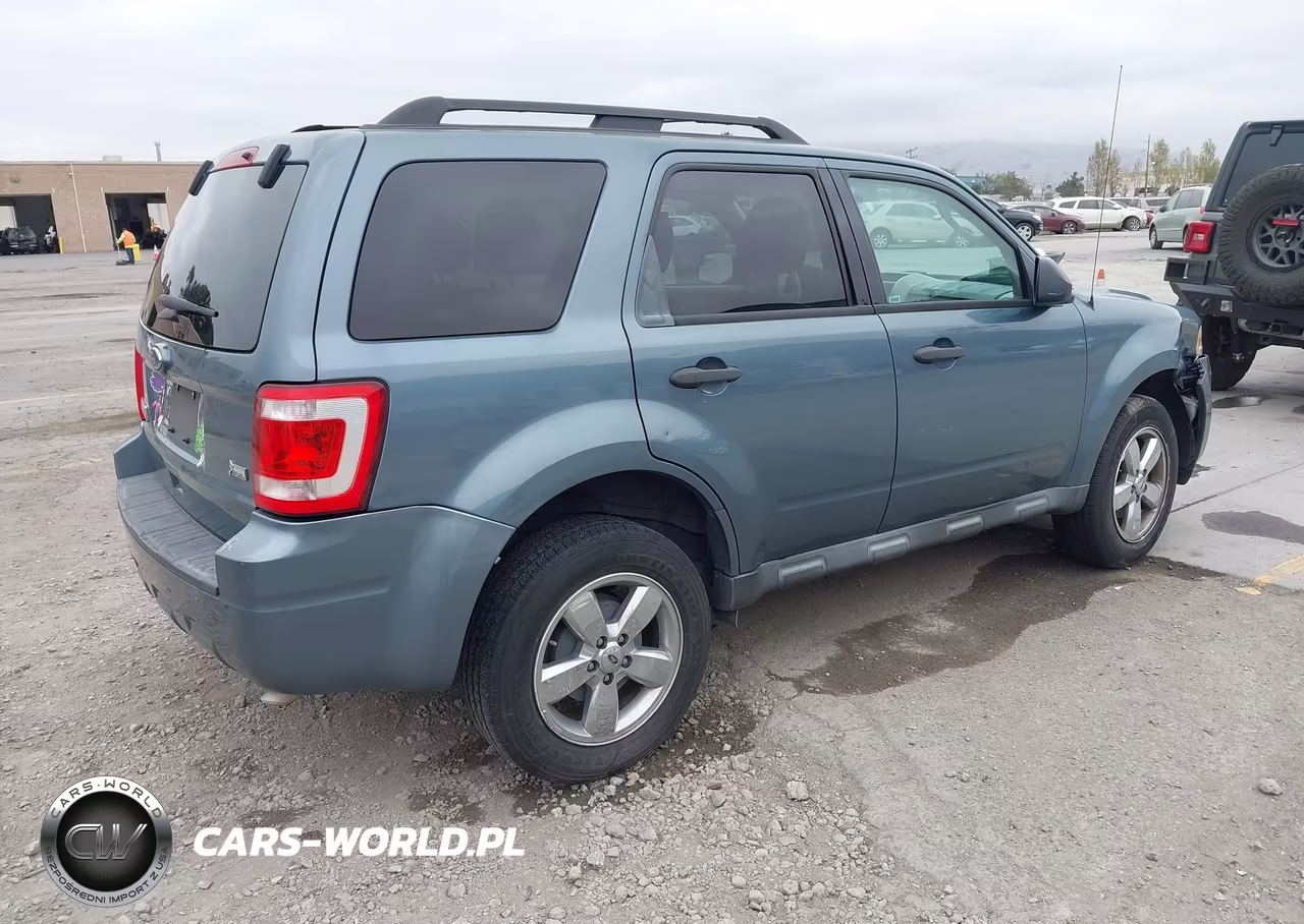2012 Ford Escape Xlt VIN:1FMCU0DG0CKB32060 - 4
