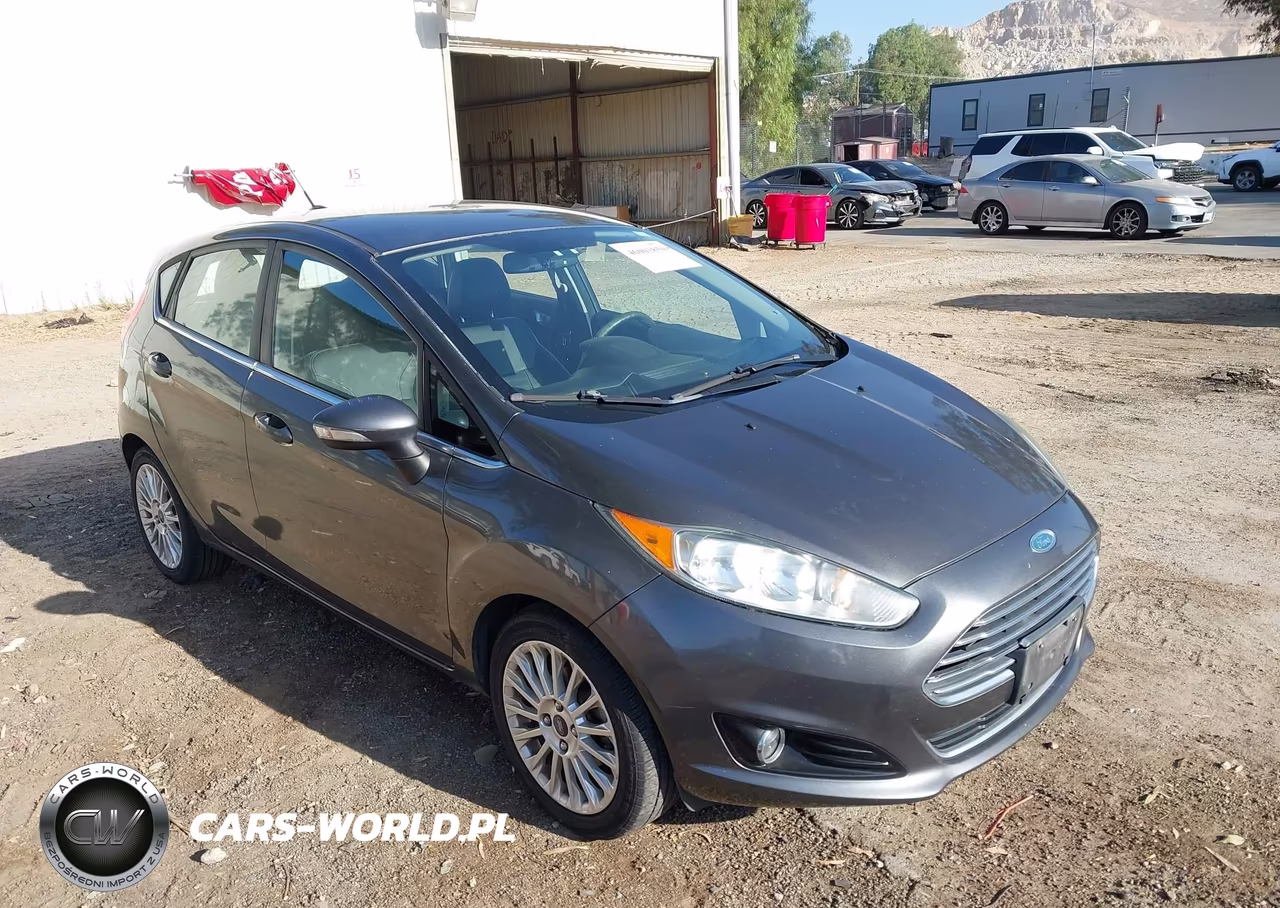 2015 Ford Fiesta Titanium – zdjęcie 1 z 17