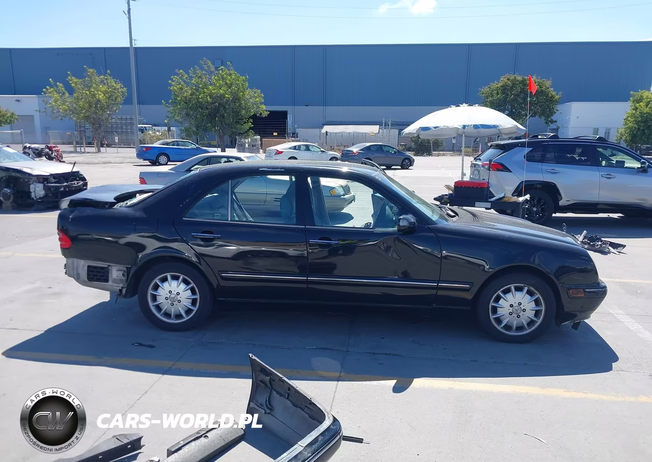 2000 Mercedes-Benz E 320 VIN:WDBJF65J6YB125171 - 14
