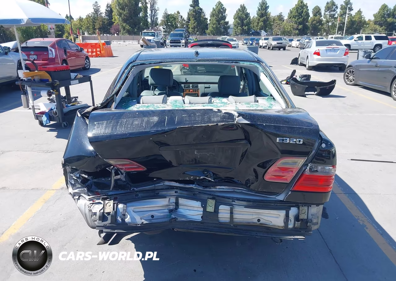 2000 Mercedes-Benz E 320 VIN:WDBJF65J6YB125171 - 17