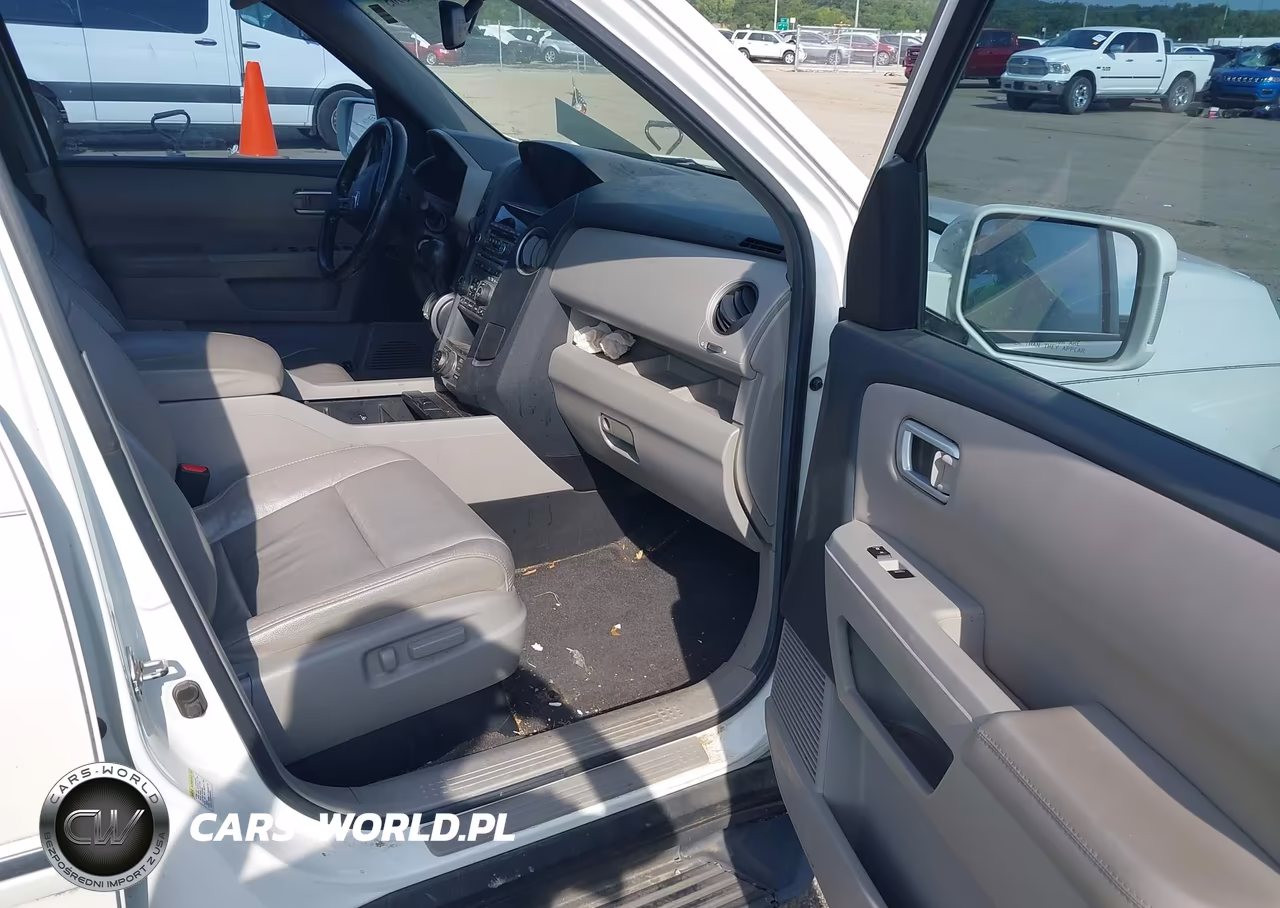 2012 Honda Pilot Touring VIN:5FNYF3H93CB007259 - 5
