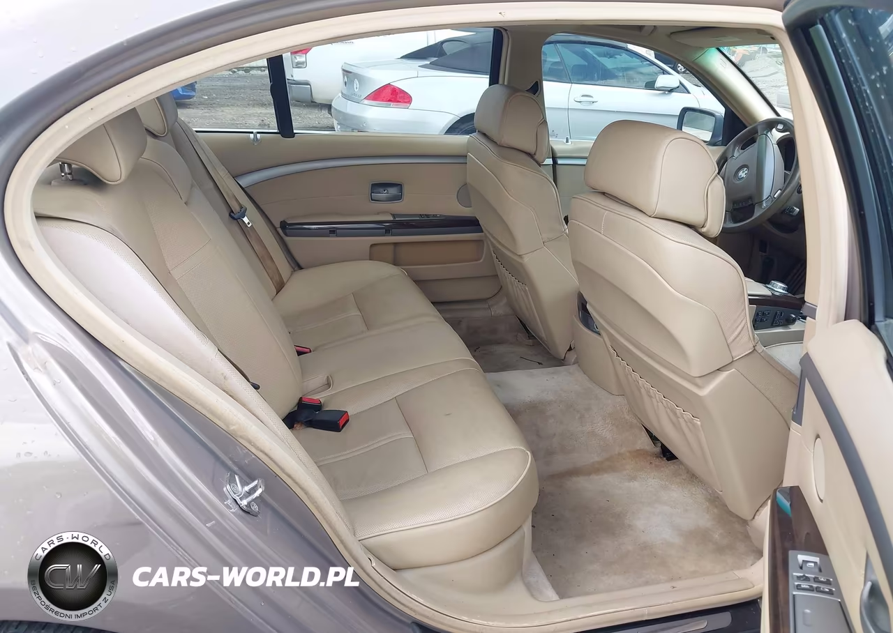 2006 BMW 750Li VIN:WBAHN83566DT39497 - 8