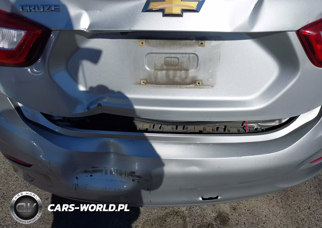 2018 Chevrolet Cruze Ls Auto VIN:1G1BC5SM0J7215926 - 6