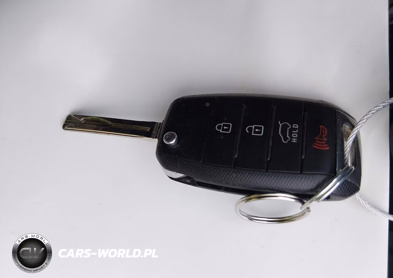 2015 Kia Soul + VIN:KNDJP3A57F7163806 - 11