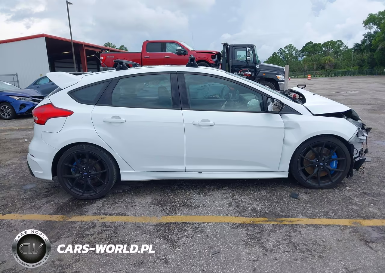 2017 Ford Focus Rs VIN:WF0DP3TH0H4122746 - 13