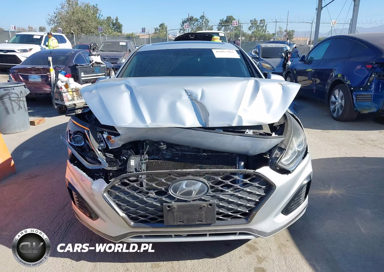 2018 Hyundai Sonata Sport VIN:5NPE34AF4JH669836 - 13