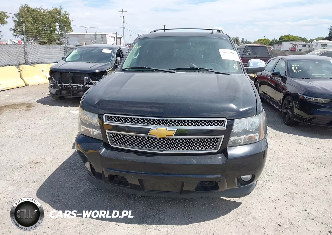 2014 Chevrolet Suburban 1500 Lt VIN:1GNSKJE7XER119229 - 12