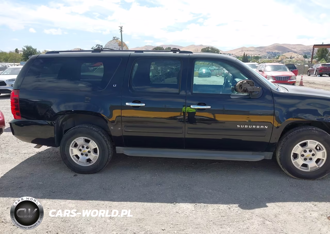 2014 Chevrolet Suburban 1500 Lt VIN:1GNSKJE7XER119229 - 13
