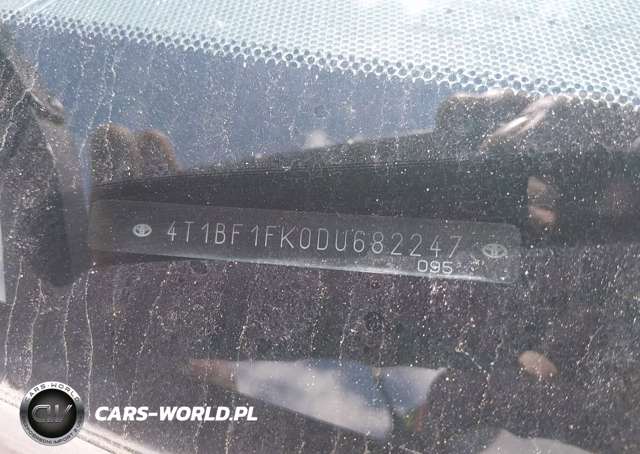 2013 Toyota Camry Se VIN:4T1BF1FK0DU682247 - 17