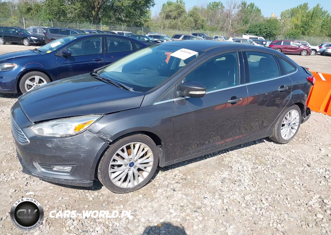 2016 Ford Focus Titanium VIN:1FADP3J25GL347529 - 2