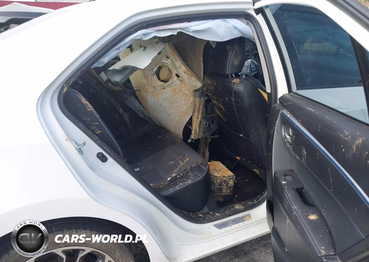 2016 Toyota Corolla S Plus VIN:5YFBURHE6GP556704 - 8