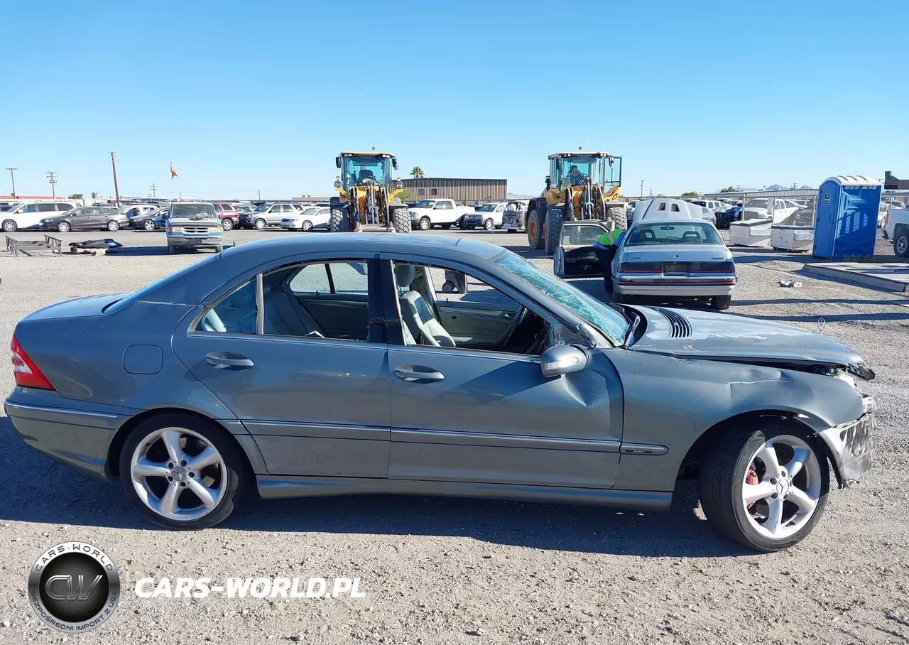2005 Mercedes-Benz C 230 Kompressor Sport VIN:WDBRF40J05F568161 - 13