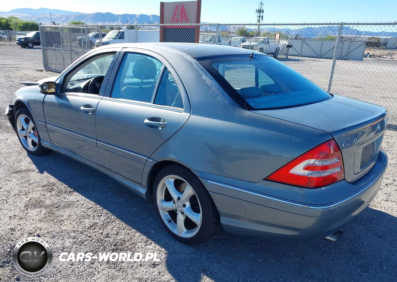 2005 Mercedes-Benz C 230 Kompressor Sport VIN:WDBRF40J05F568161 - 3