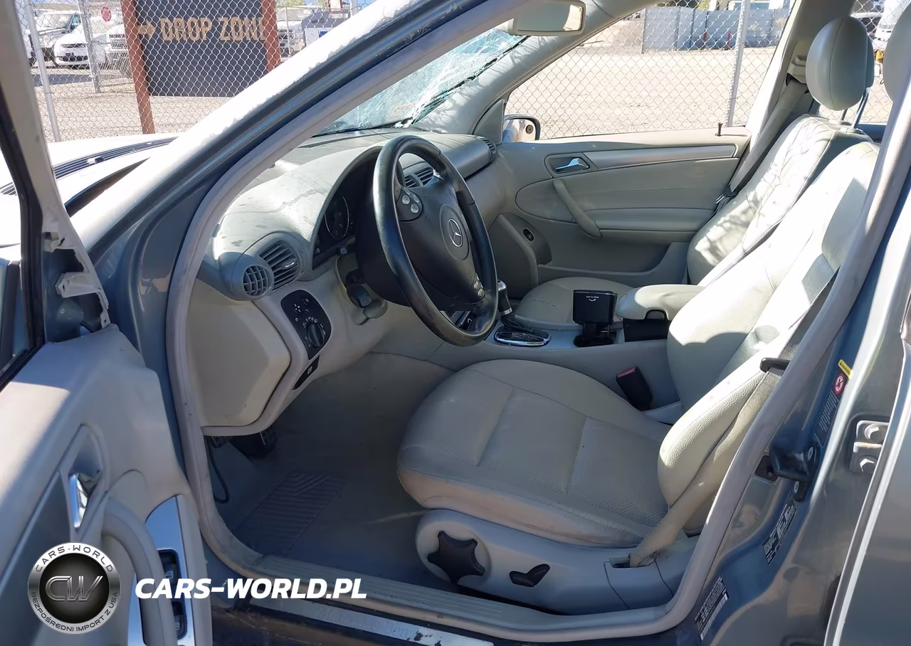 2005 Mercedes-Benz C 230 Kompressor Sport VIN:WDBRF40J05F568161 - 5