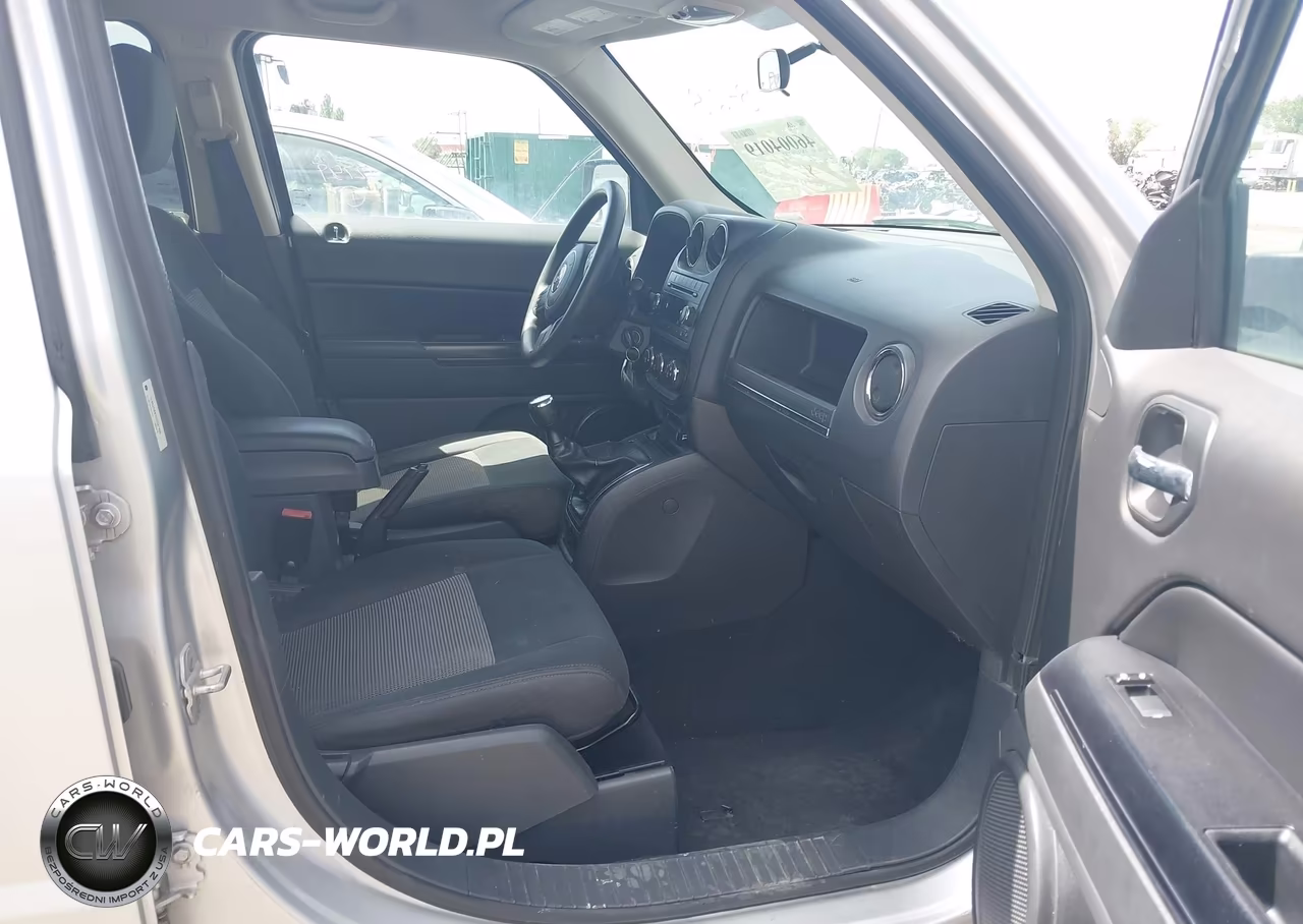 2012 Jeep Patriot Sport VIN:1C4NJRBB4CD537408 - 5