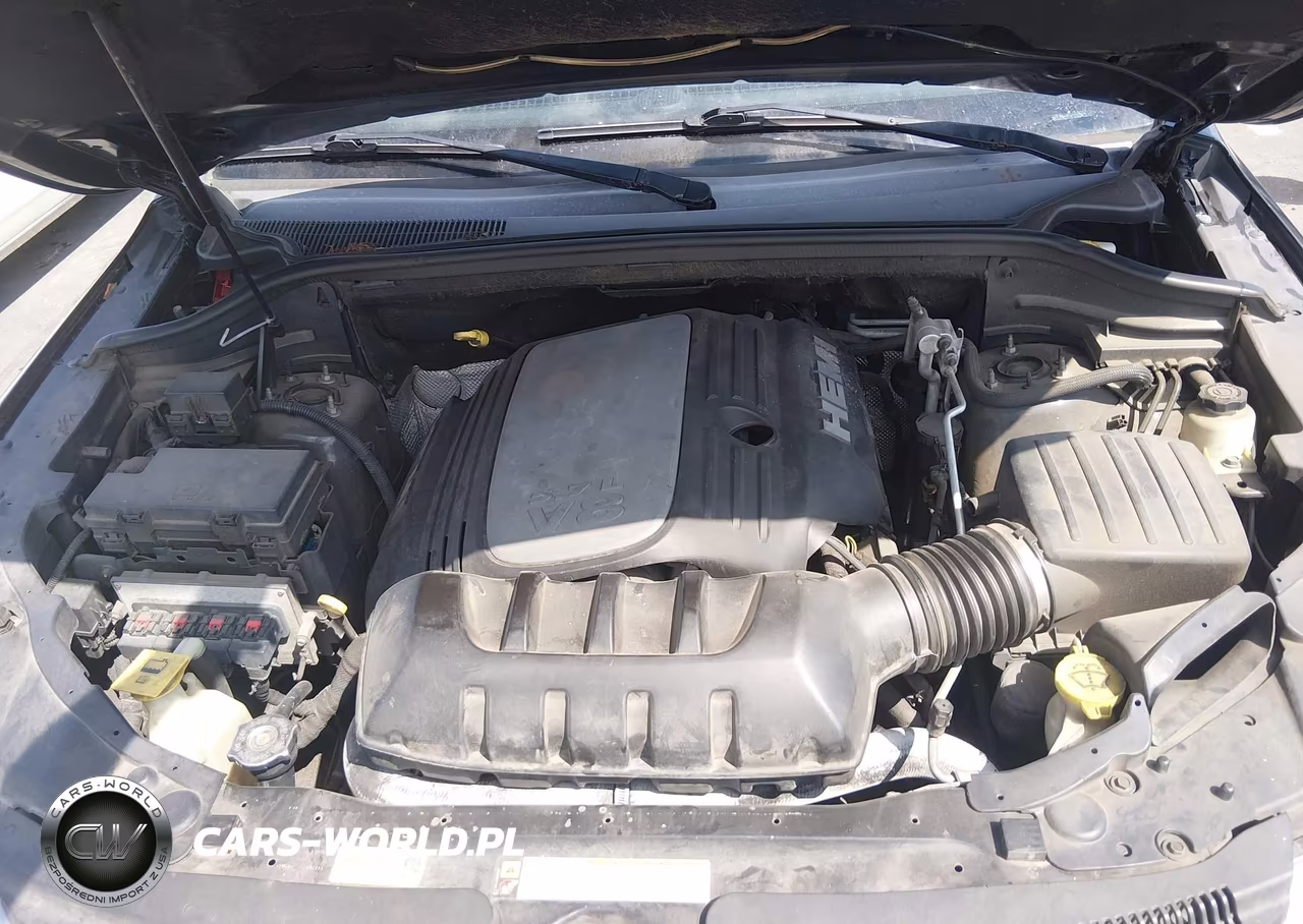2011 Jeep Grand Cherokee Laredo VIN:1J4RR4GT5BC610220 - 10