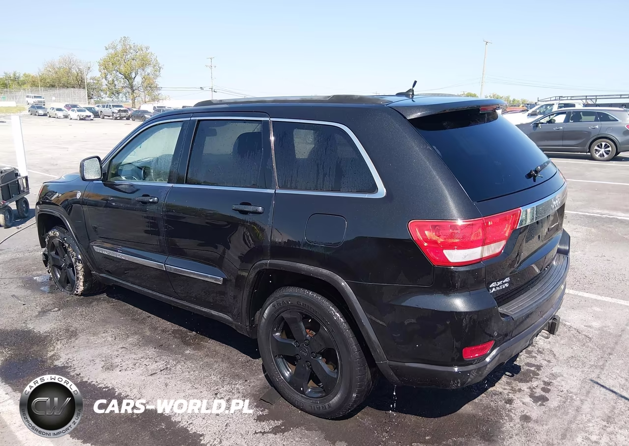 2011 Jeep Grand Cherokee Laredo VIN:1J4RR4GT5BC610220 - 3