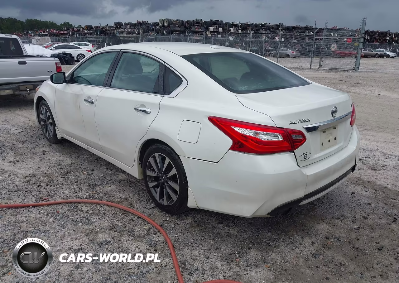 2017 Nissan Altima 2.5 Sv VIN:1N4AL3AP3HC267979 - 3