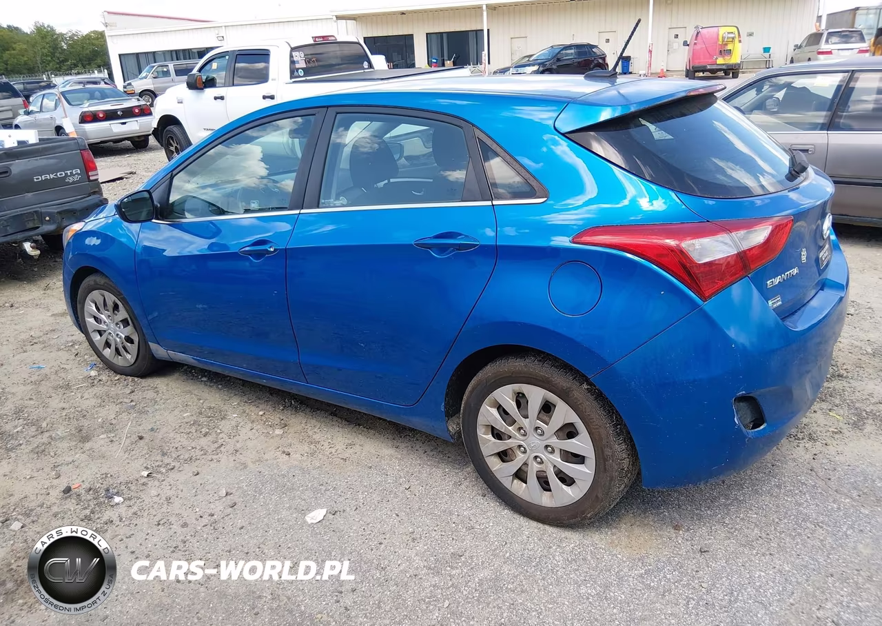 2017 Hyundai Elantra Gt VIN:KMHD35LH7HU384074 - 3