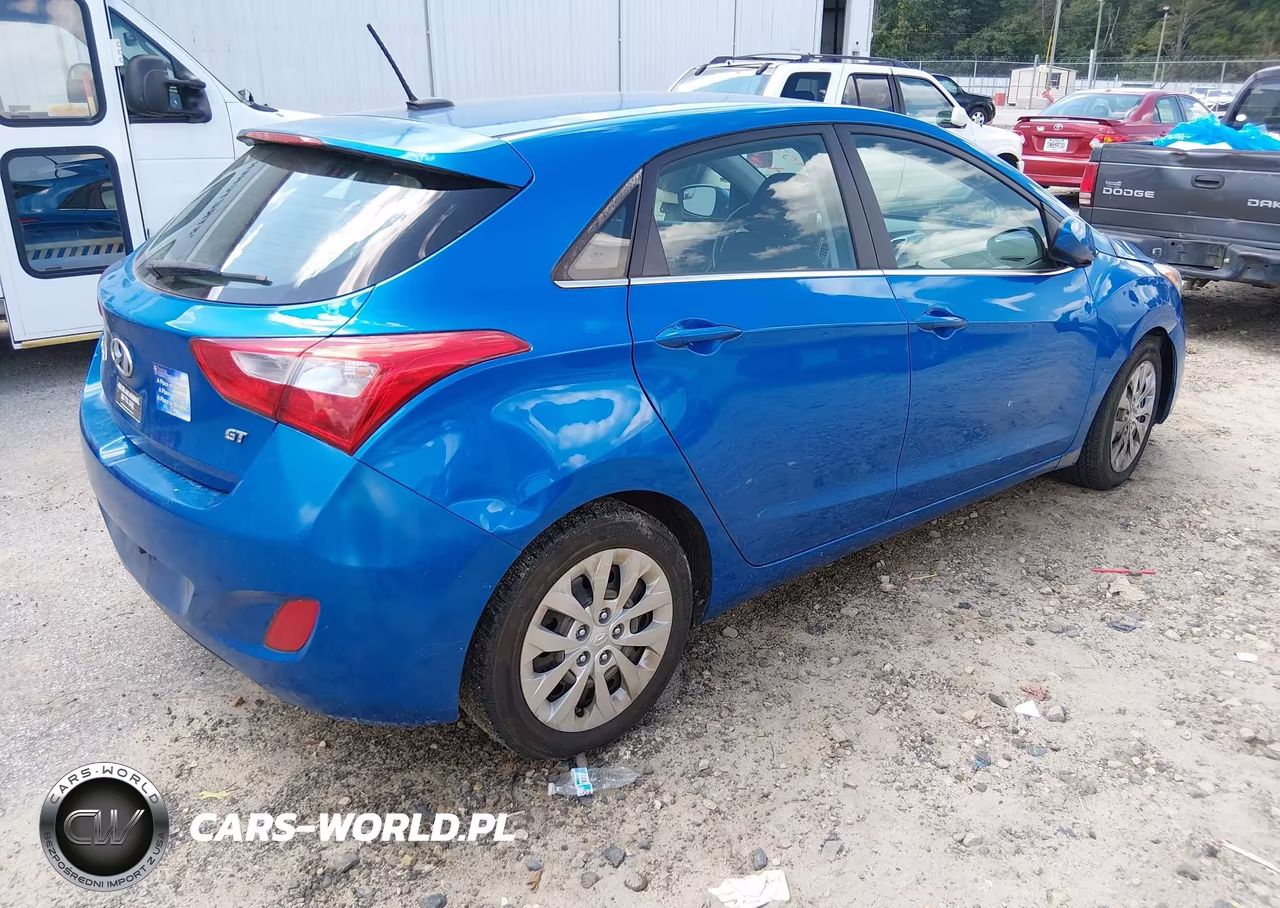 2017 Hyundai Elantra Gt VIN:KMHD35LH7HU384074 - 4