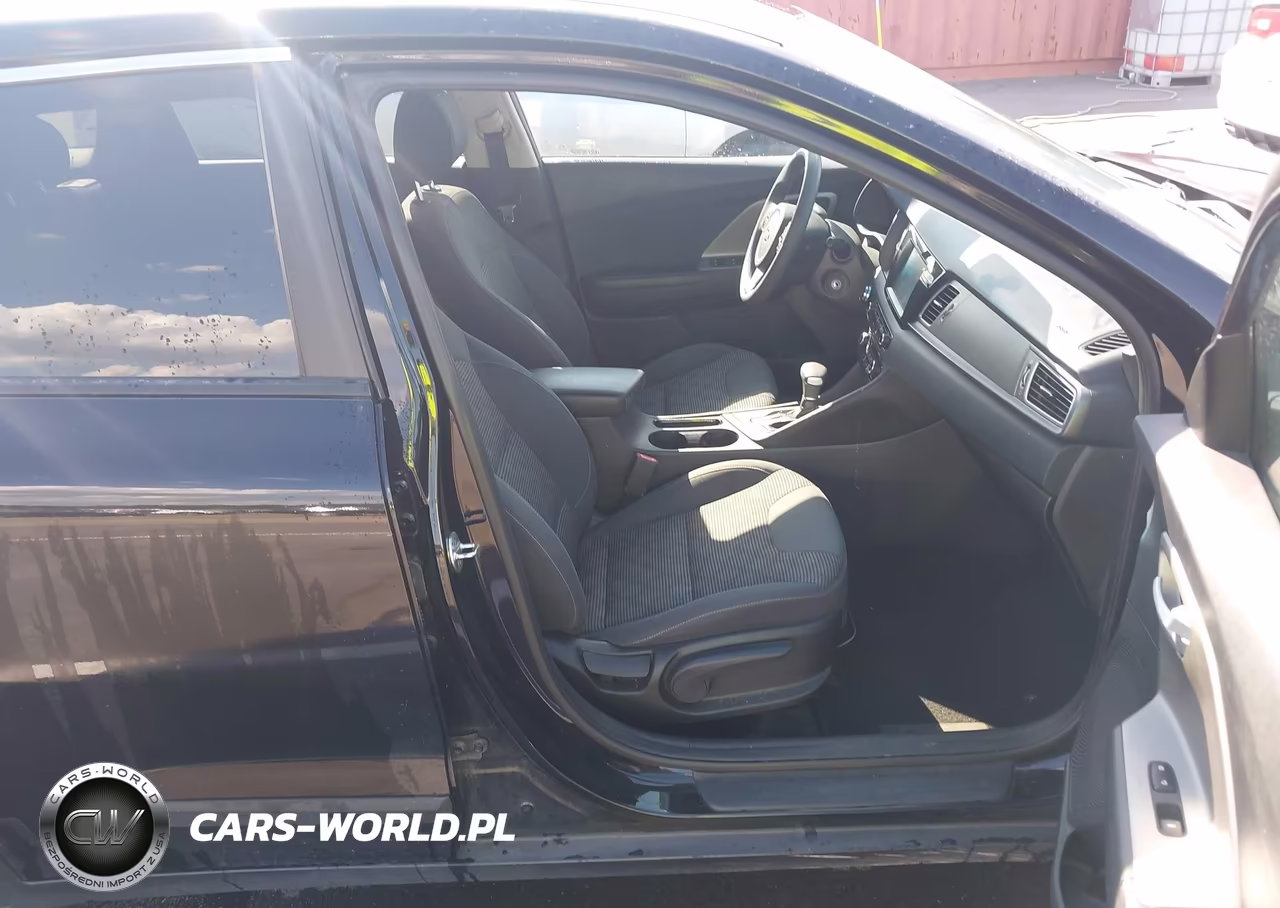 2019 Kia Niro Fe VIN:KNDCB3LC4K5291543 - 5