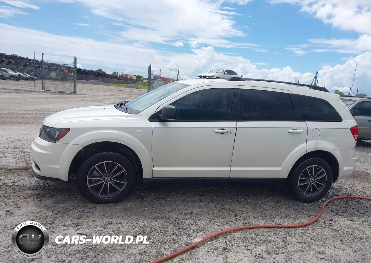 2018 Dodge Journey Se VIN:3C4PDCAB9JT495968 - 14
