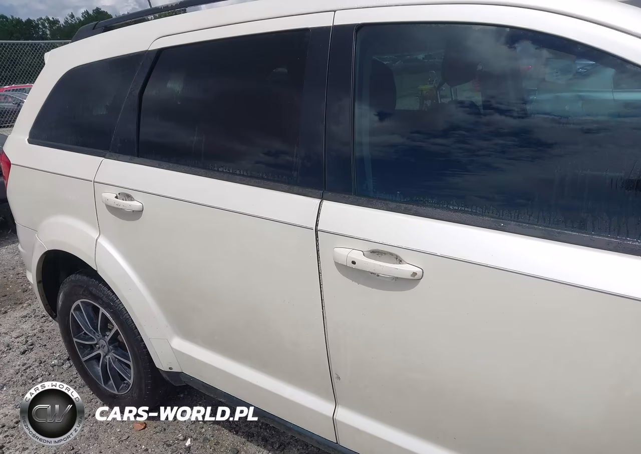 2018 Dodge Journey Se VIN:3C4PDCAB9JT495968 - 17