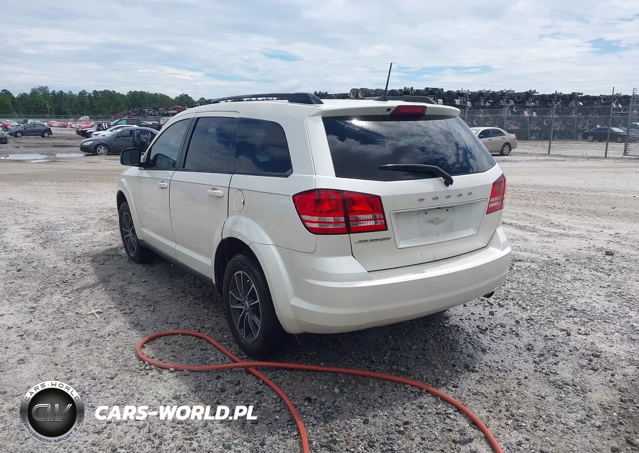 2018 Dodge Journey Se VIN:3C4PDCAB9JT495968 - 3