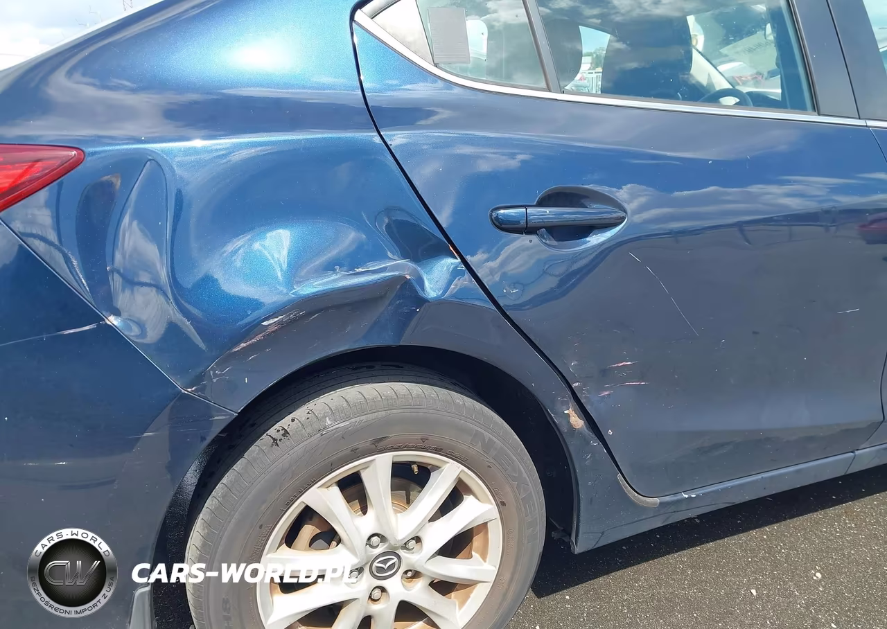 2018 Mazda Mazda3 Sport VIN:3MZBN1U70JM267934 - 6