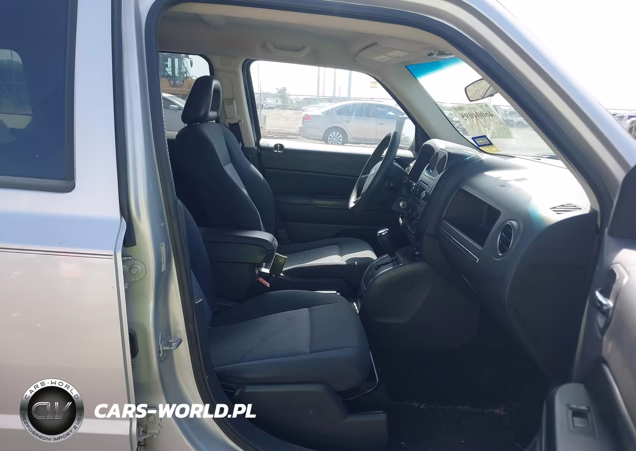 2009 Jeep Patriot Sport VIN:1J4FT28B19D209699 - 5