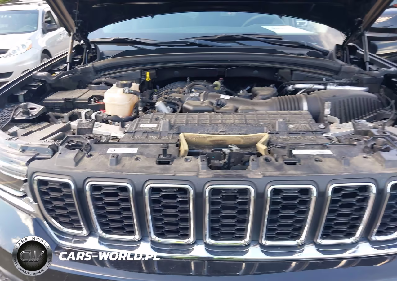 2023 Jeep Grand Cherokee Laredo 4X4 VIN:1C4RJHAG5PC548471 - 10