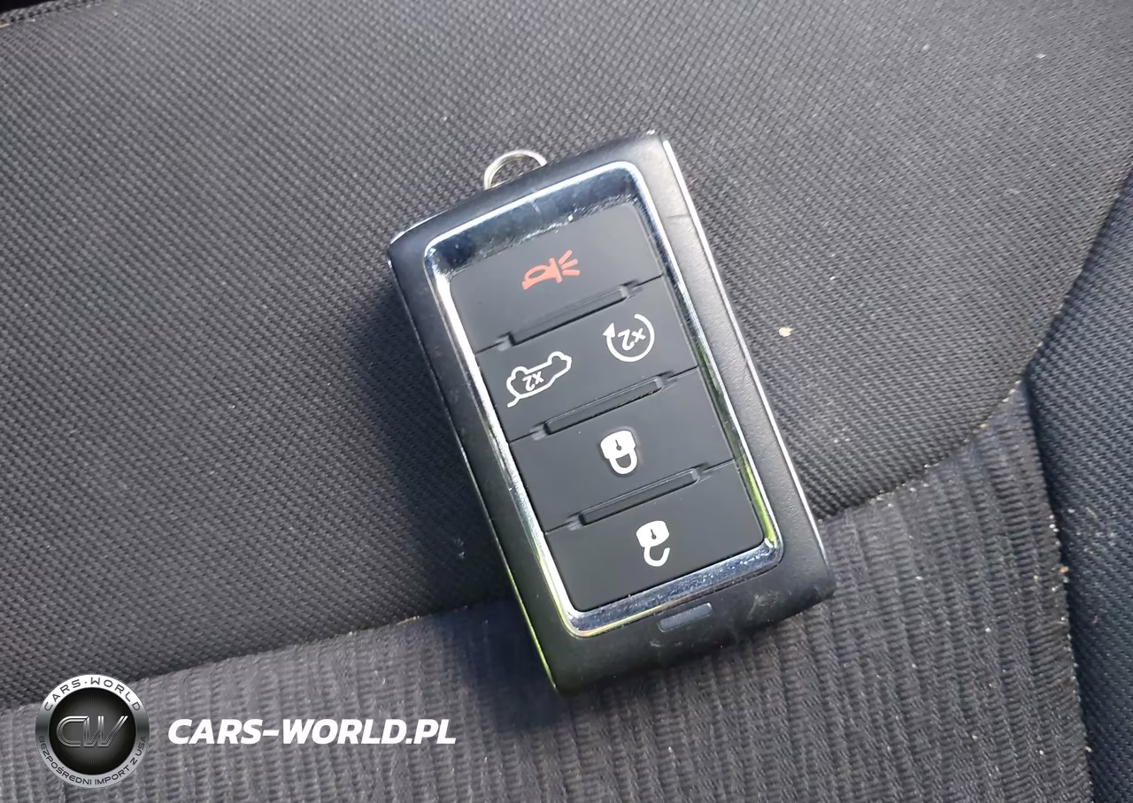 2023 Jeep Grand Cherokee Laredo 4X4 VIN:1C4RJHAG5PC548471 - 11