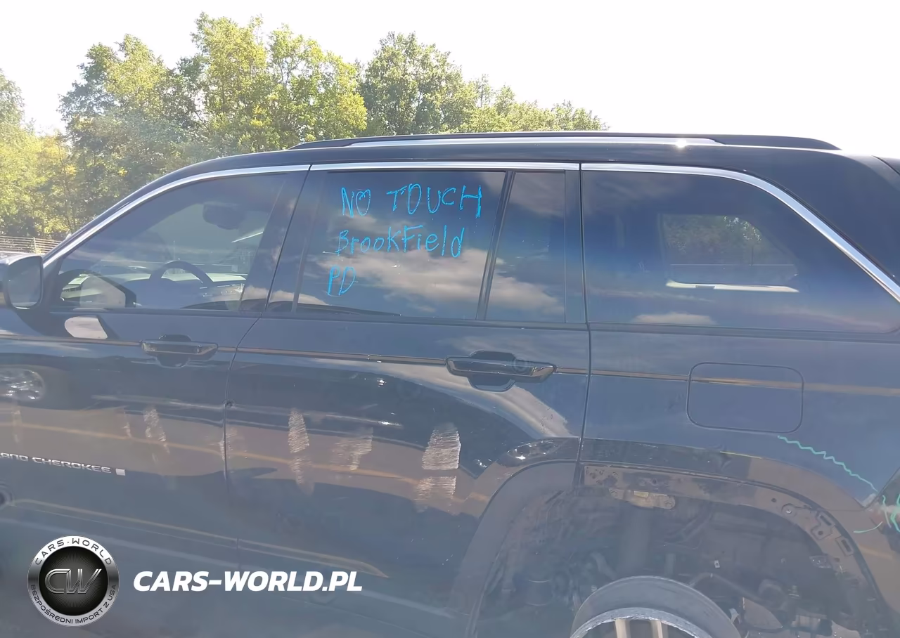 2023 Jeep Grand Cherokee Laredo 4X4 VIN:1C4RJHAG5PC548471 - 14