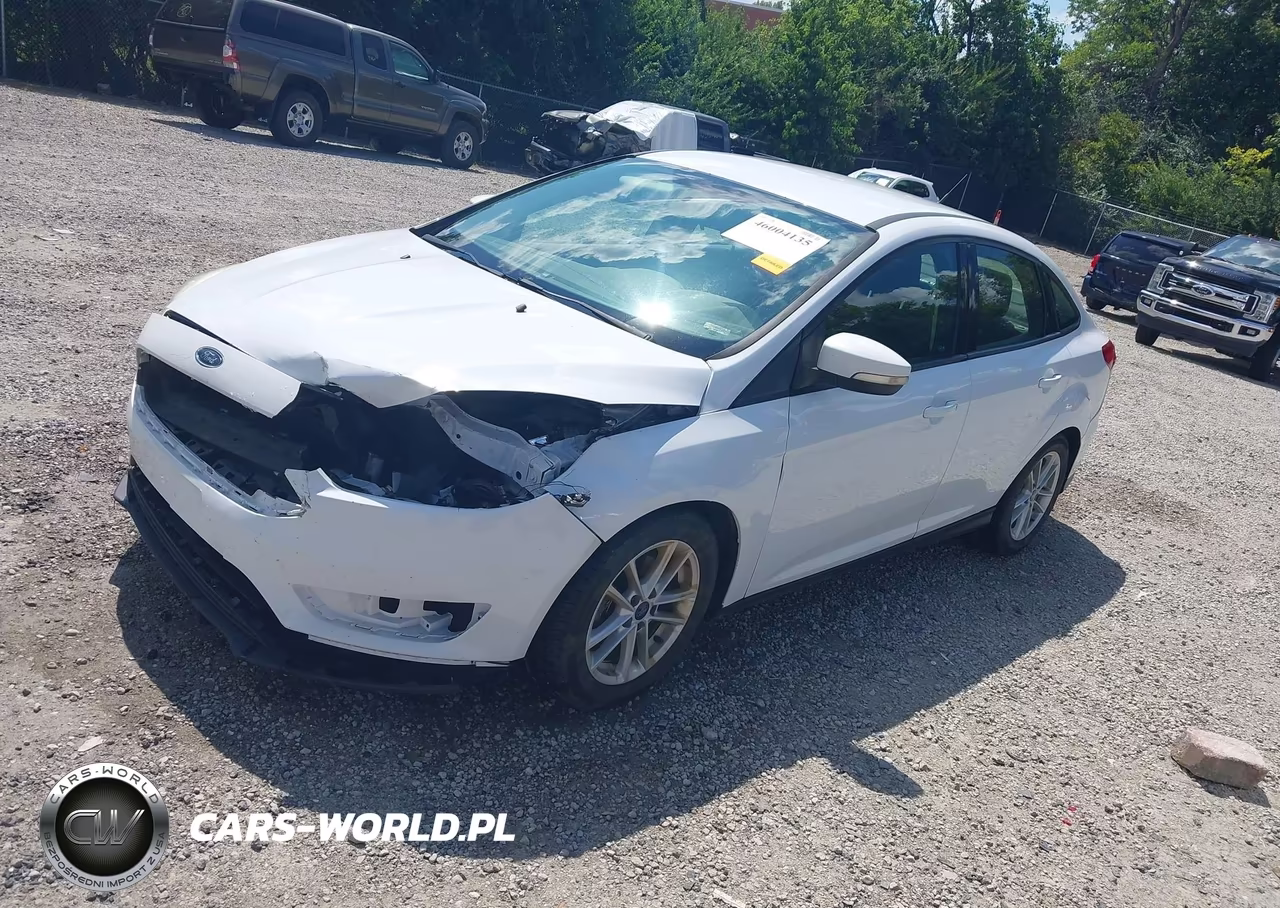 2017 Ford Focus Se VIN:1FADP3F24HL300020 - 2