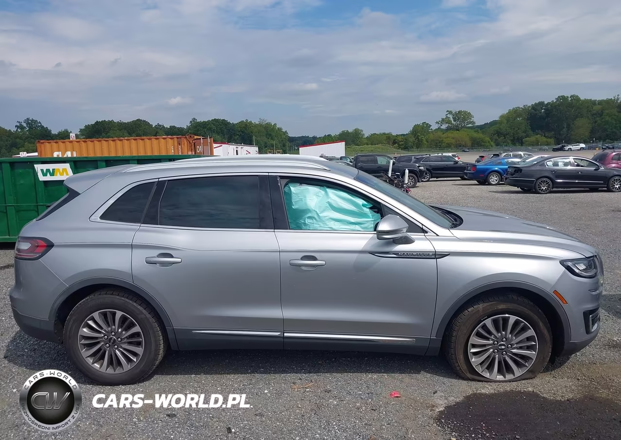 2020 Lincoln Nautilus Standard VIN:2LMPJ8J96LBL32020 - 13
