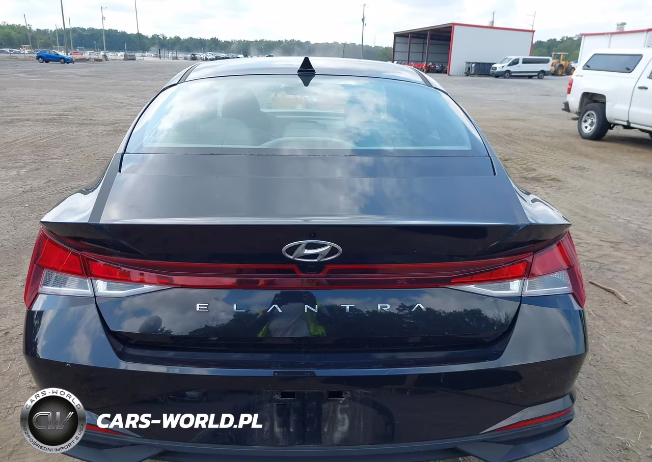 2022 Hyundai Elantra Sel VIN:5NPLM4AG3NH080411 - 17