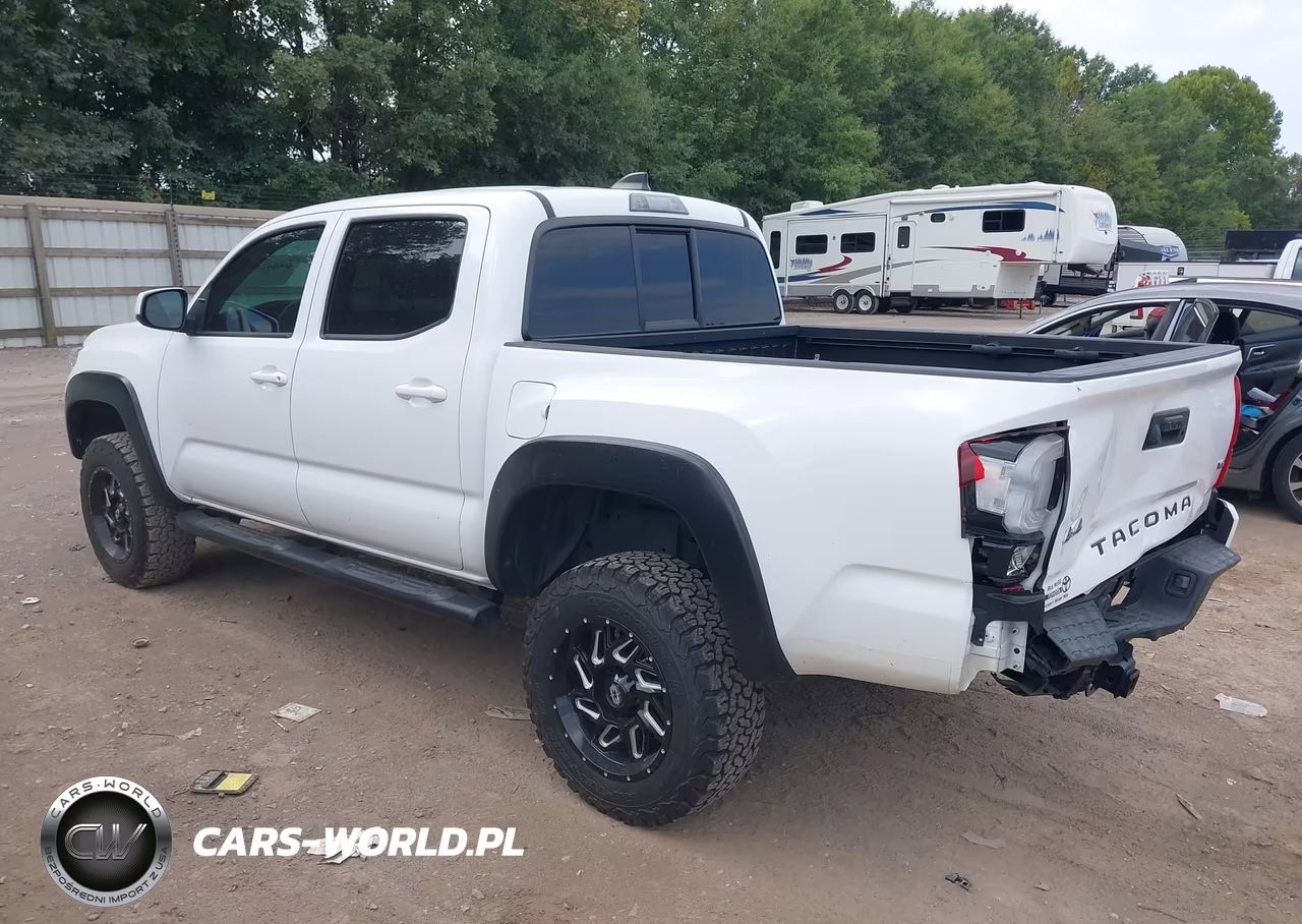 2023 Toyota Tacoma Sr V6 VIN:3TMCZ5AN6PM647035 - 3