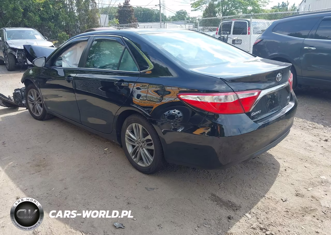 2017 Toyota Camry Se VIN:4T1BF1FK8HU392120 - 3