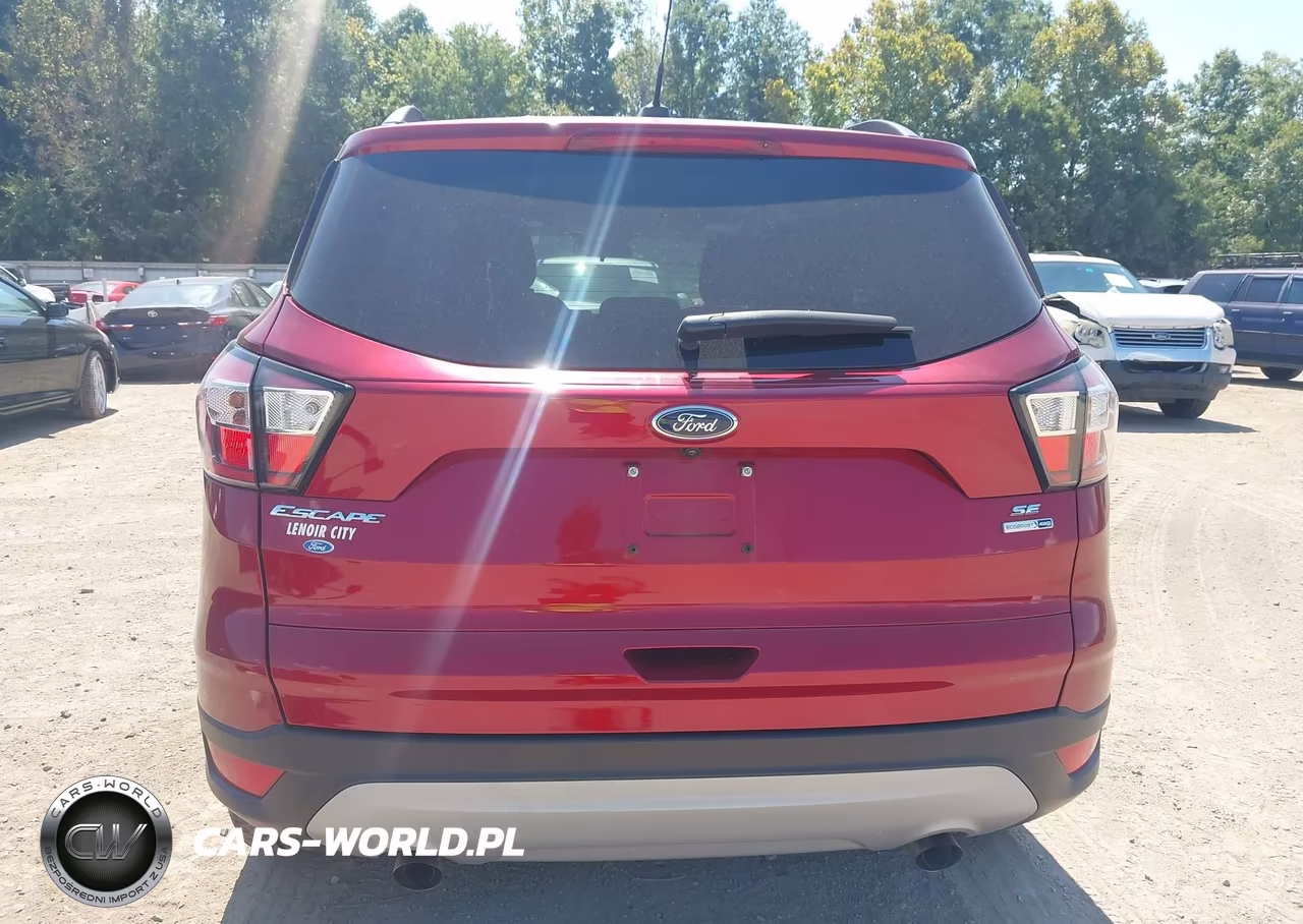2018 Ford Escape Se VIN:1FMCU9GD7JUB67394 - 17
