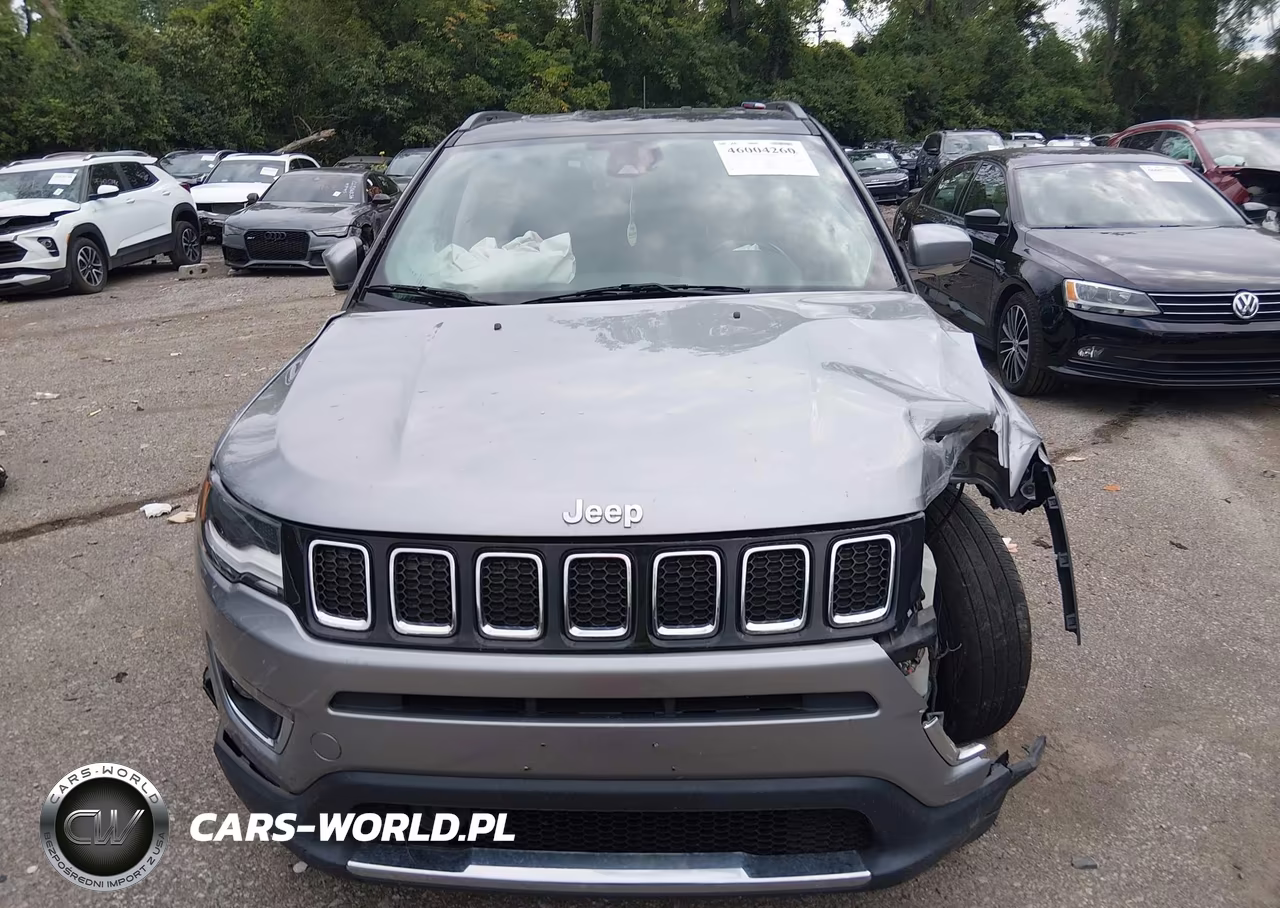 2018 Jeep Compass Limited 4X4 VIN:3C4NJDCB7JT359812 - 11