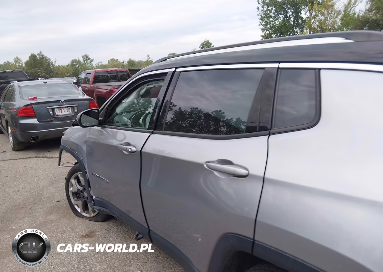 2018 Jeep Compass Limited 4X4 VIN:3C4NJDCB7JT359812 - 13