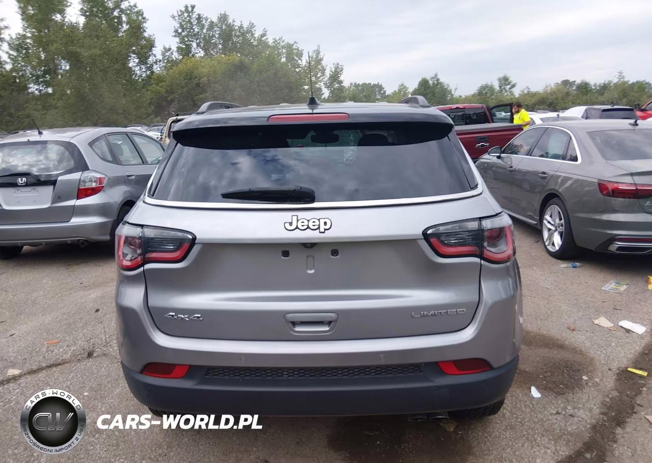 2018 Jeep Compass Limited 4X4 VIN:3C4NJDCB7JT359812 - 15