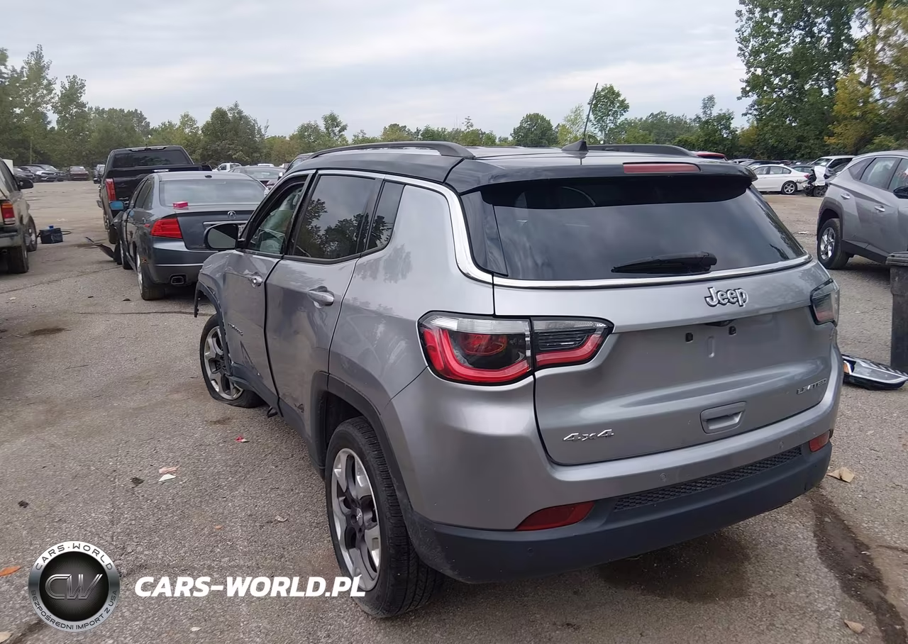 2018 Jeep Compass Limited 4X4 VIN:3C4NJDCB7JT359812 - 3