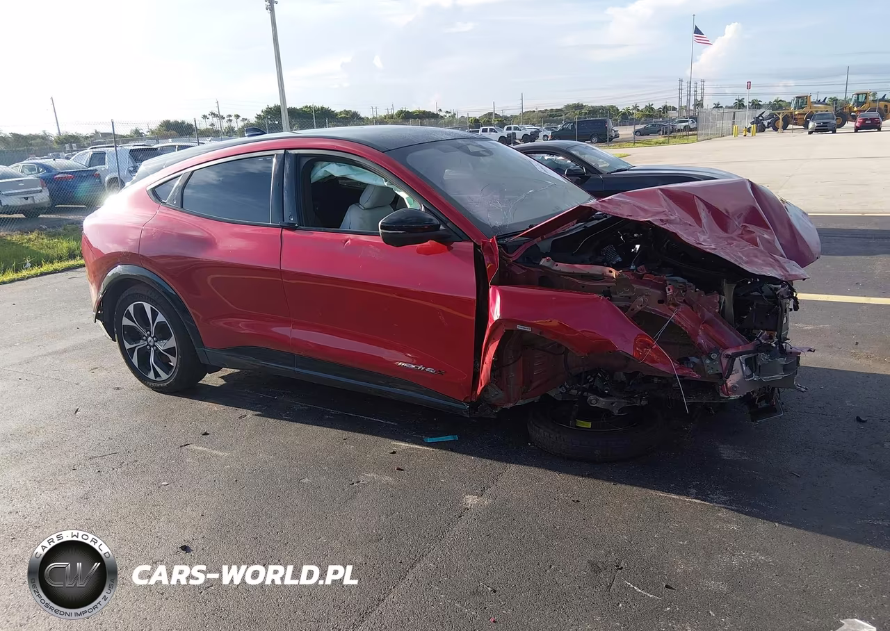 2021 Ford Mustang Mach-E Premium VIN:3FMTK3SU3MMA45103 - 1