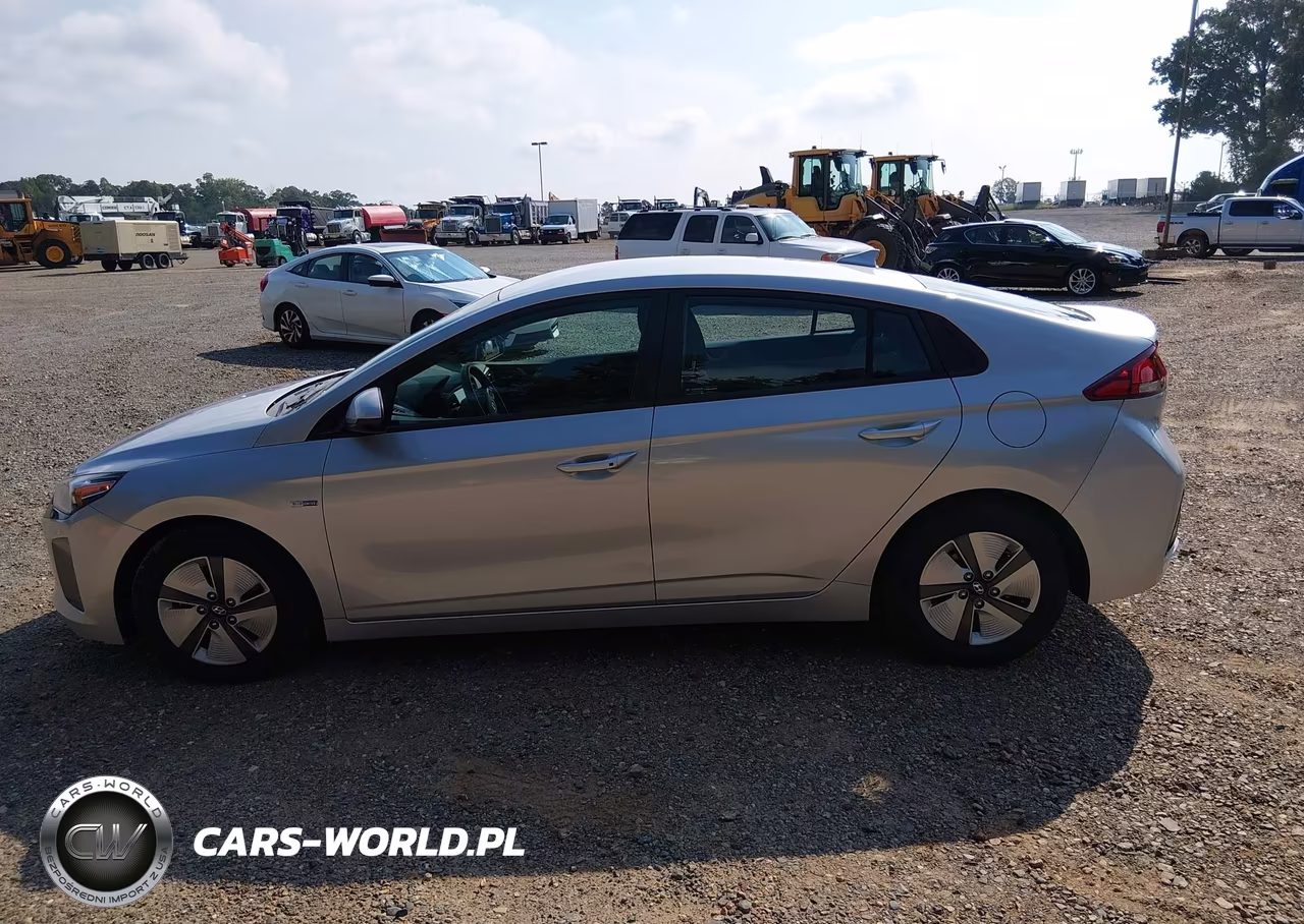 2019 Hyundai Ioniq Hybrid Blue VIN:KMHC65LC0KU158599 - 15